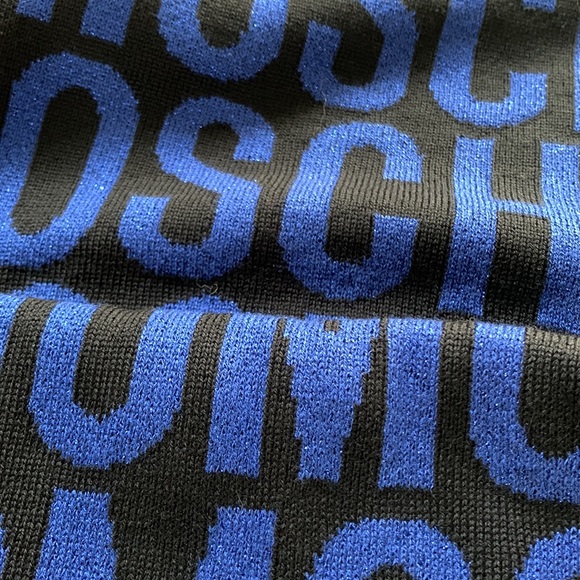 ❤️❤️❤️Moschino wool blend blue/metallic scarf NEW❤️❤️❤️ - Picture 3 of 5